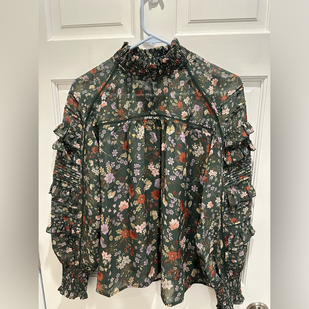 NWT French Connection Annifrida Aaricia Pleated Top